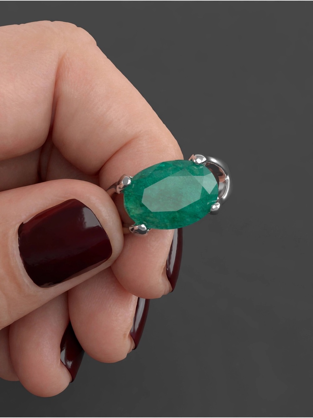 Elegant Oval Emerald Green Gemstone Ring - Classic Women's Jewelry